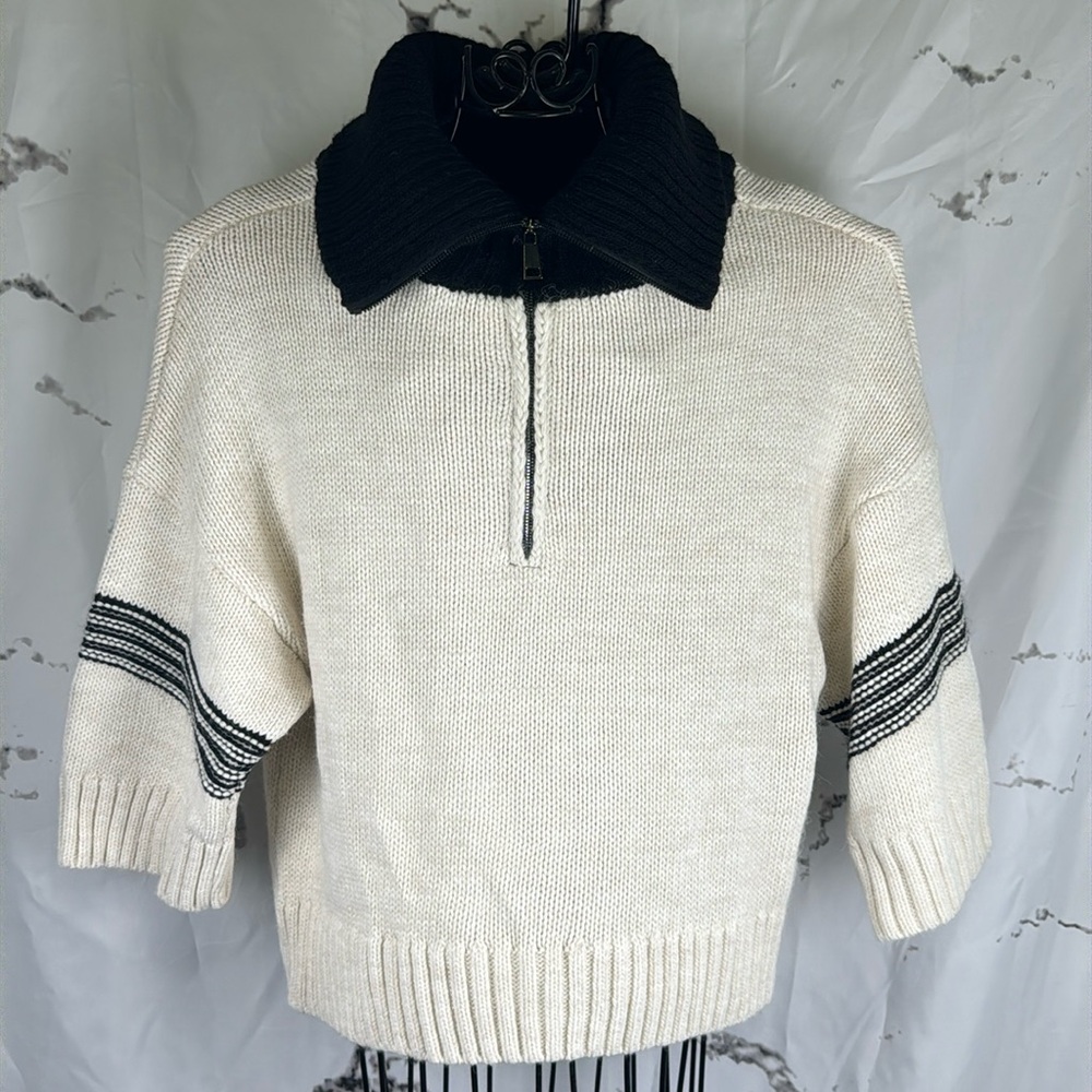 Mavi Cropped Boxy Sweater 1/2 Zip Adjustable Mock Neck 3/4 Sleeve Cream & Black